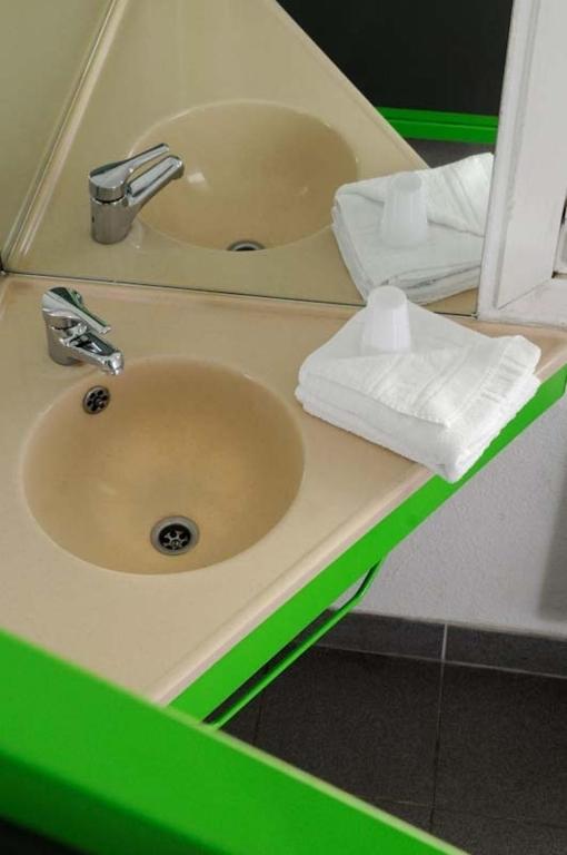 Lemon Hotel - Mery Sur Oise/Cergy Pokoj fotografie